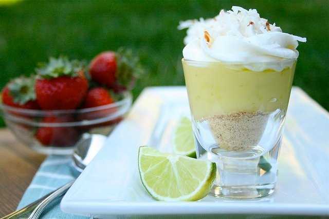 Coconut-Lime Cream Cups